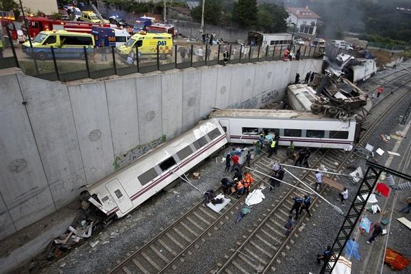 20130724-train-crash-Spain